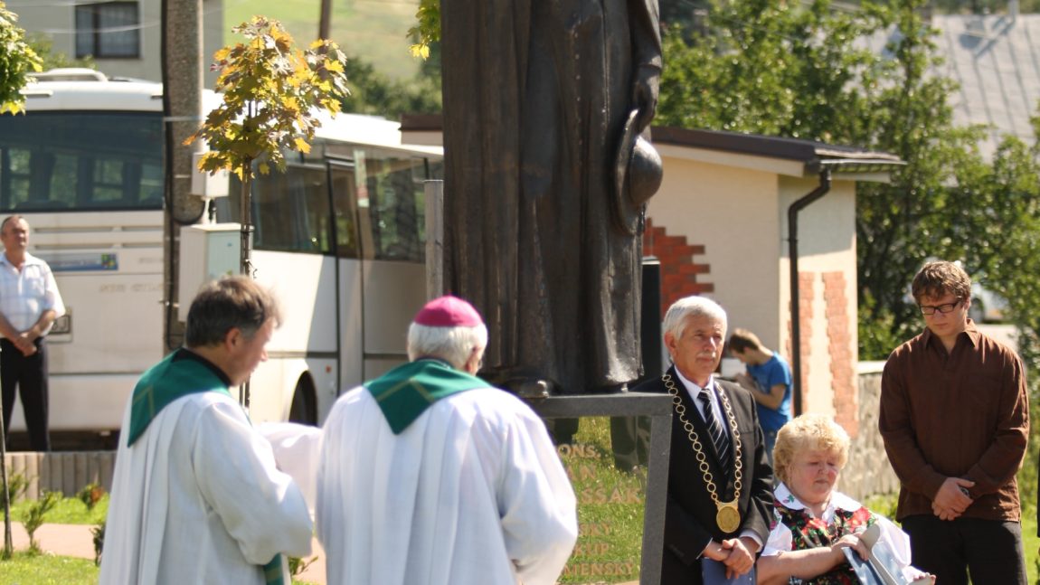 2014: V Zákamennom posvätili sochu biskupa Jána Vojtaššáka